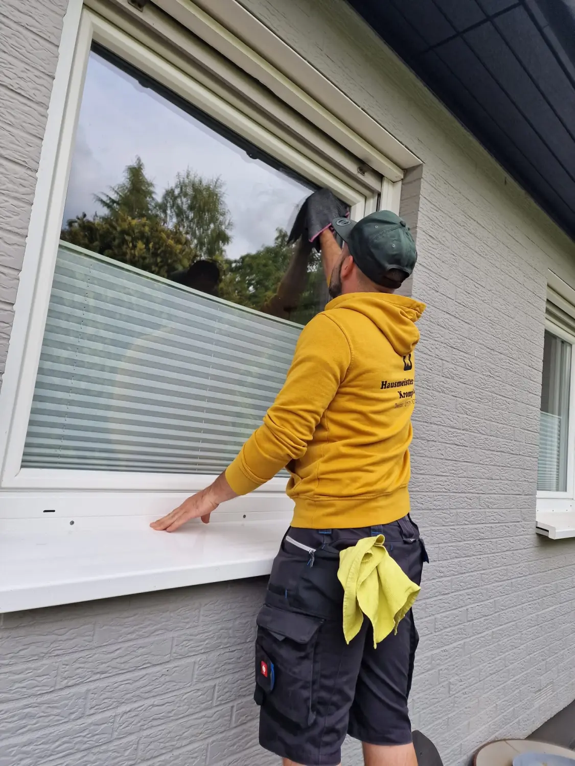 Fenster und Glasreinigung Hausmeisterservice Krompholz